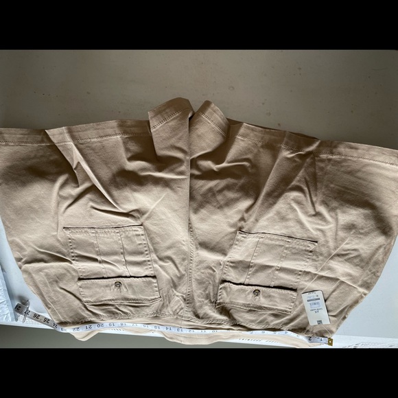 COPY - NWT Terra & Sky khaki shorts 2X - Picture 2 of 4